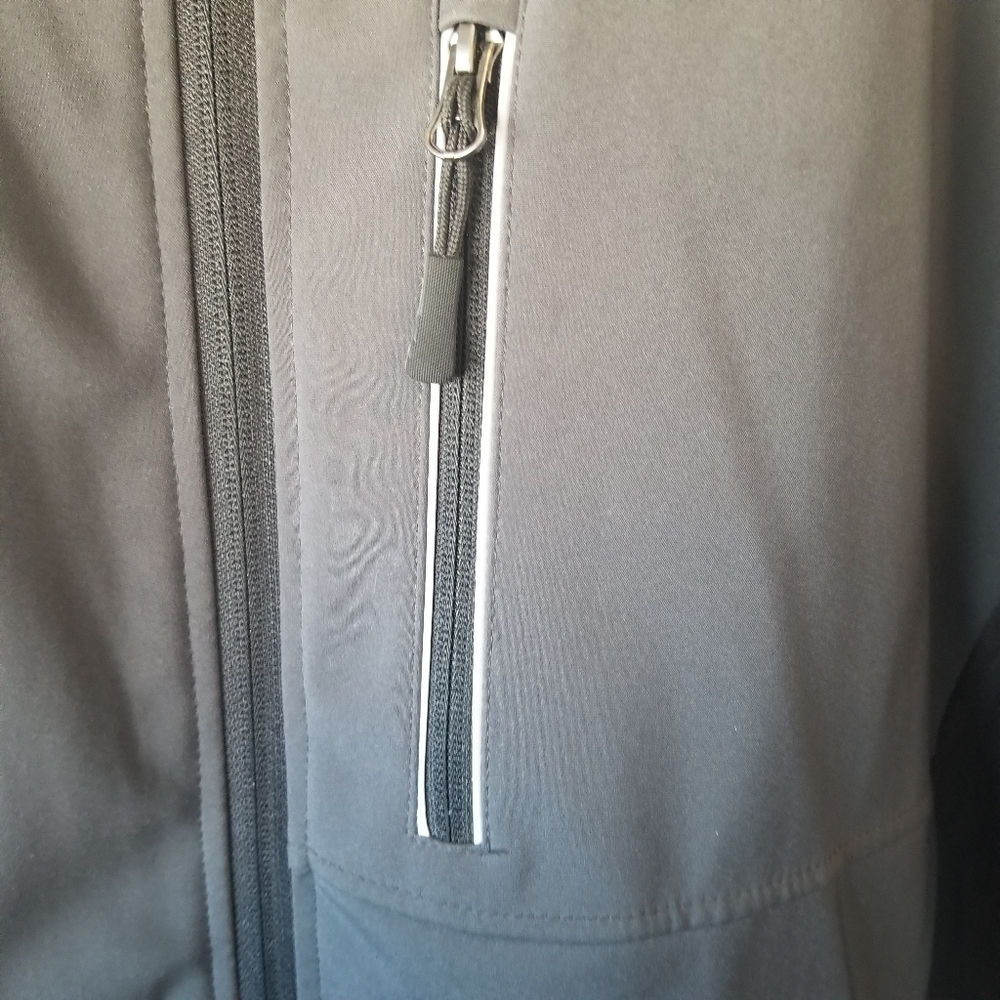 Freetech Men's Softshell Jacket - image 4